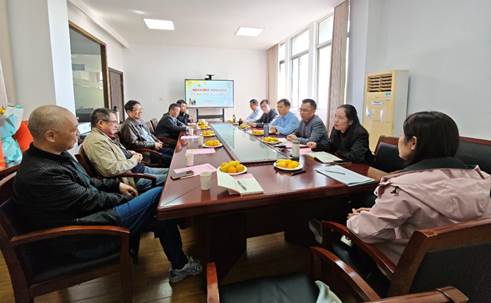 高清AV
举办重阳节座谈会暨退休教师荣休仪式